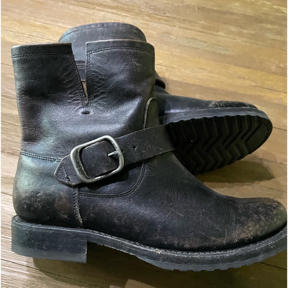 Frye Veronica Booties-Size 7 Great Condition